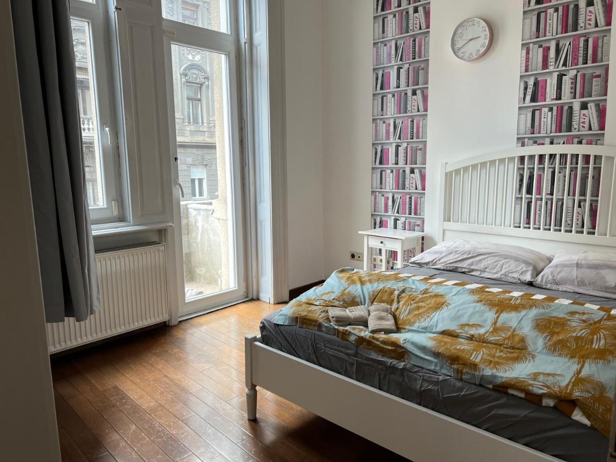 Tea Liu Apartment Budapest Exteriör bild
